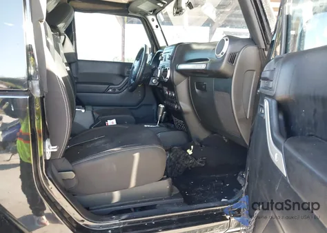 2014 Jeep Wrangler Sahara из США, поврежденный, VIN 1C4AJWBG6EL304907